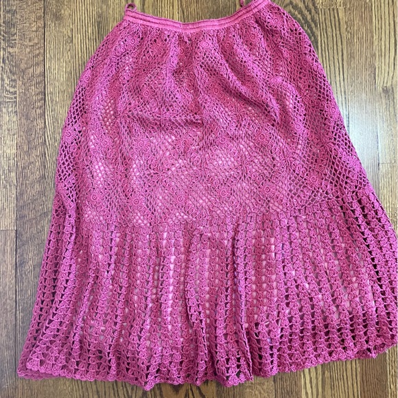 Pink Mid Length Crocheted Lined Skirt Size Medium - Picture 8 of 10